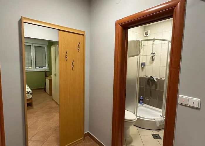 La Riva موستار